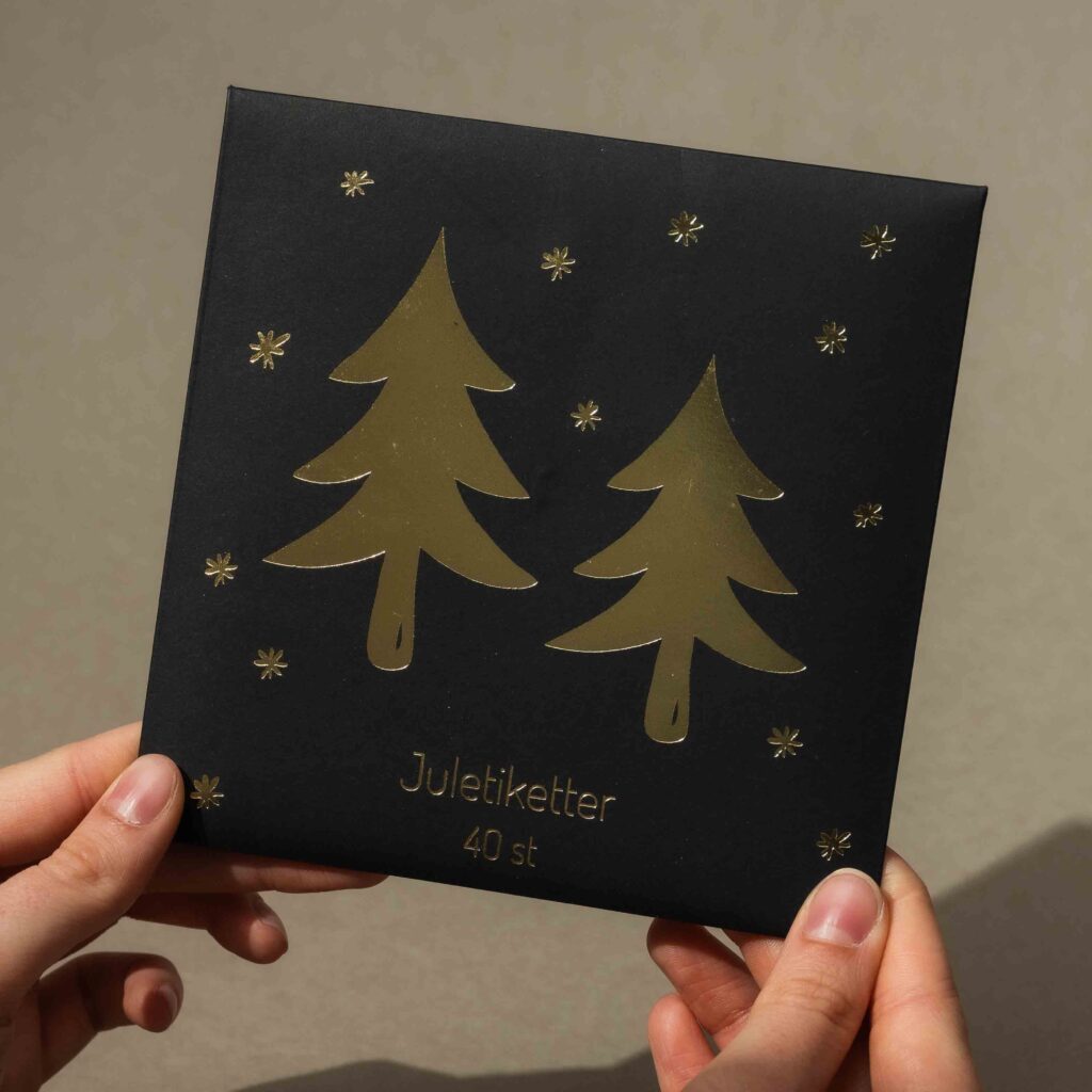 Tillkassan_Juletikett_guld_3