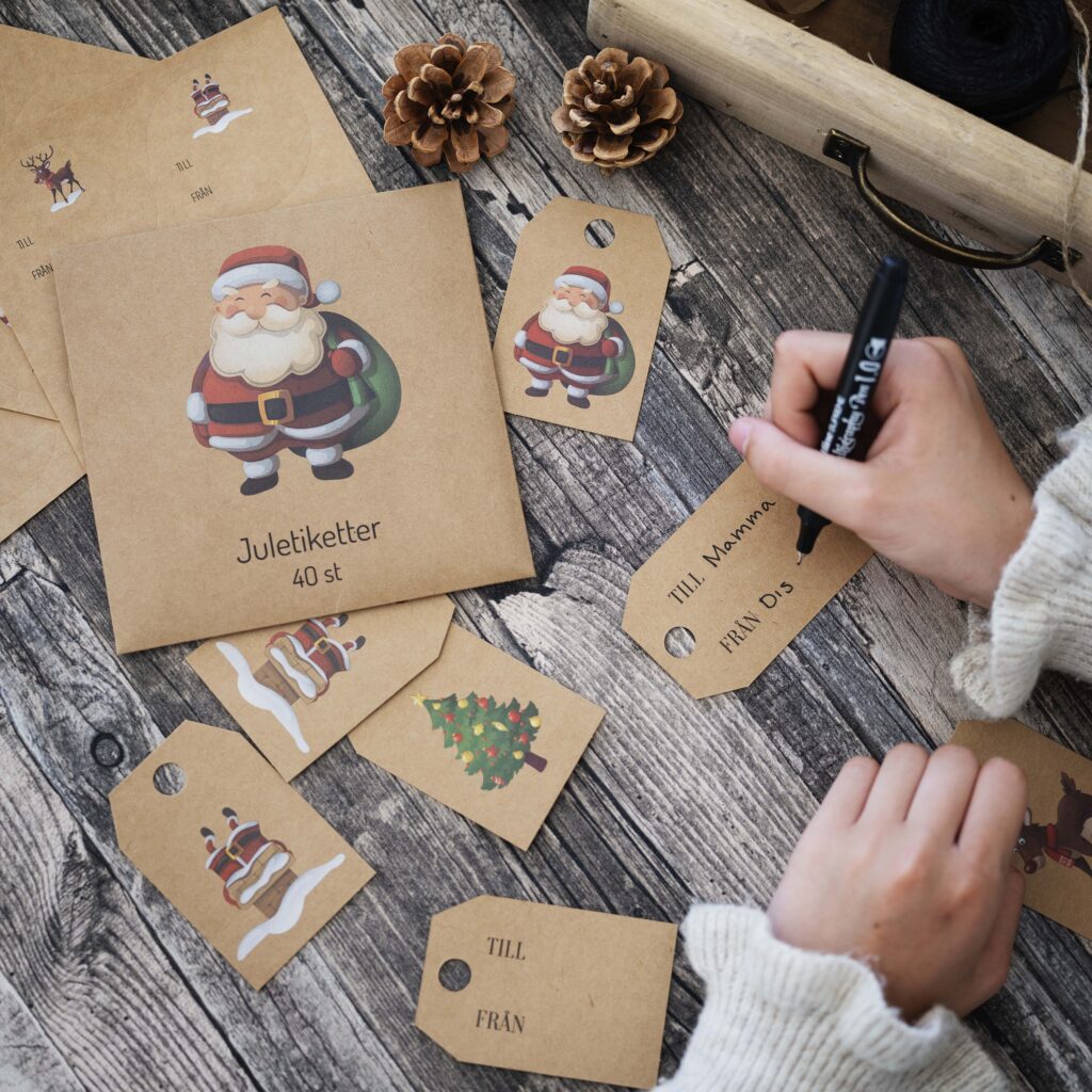 Tillkassan_juletikett_tomte_1